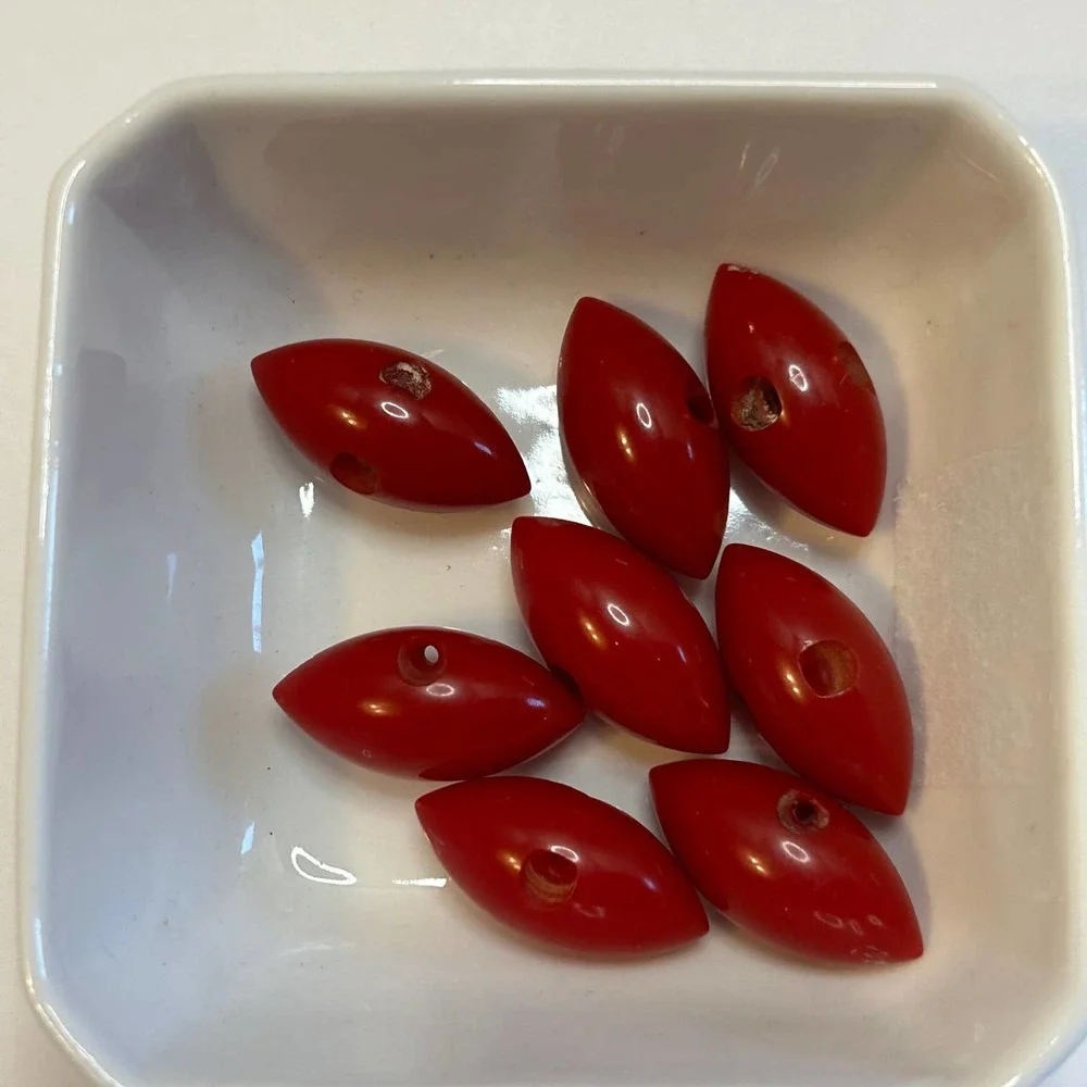 Vintage 1940's Red Oval Catalin‎ Buttons Set of 8 Loose
